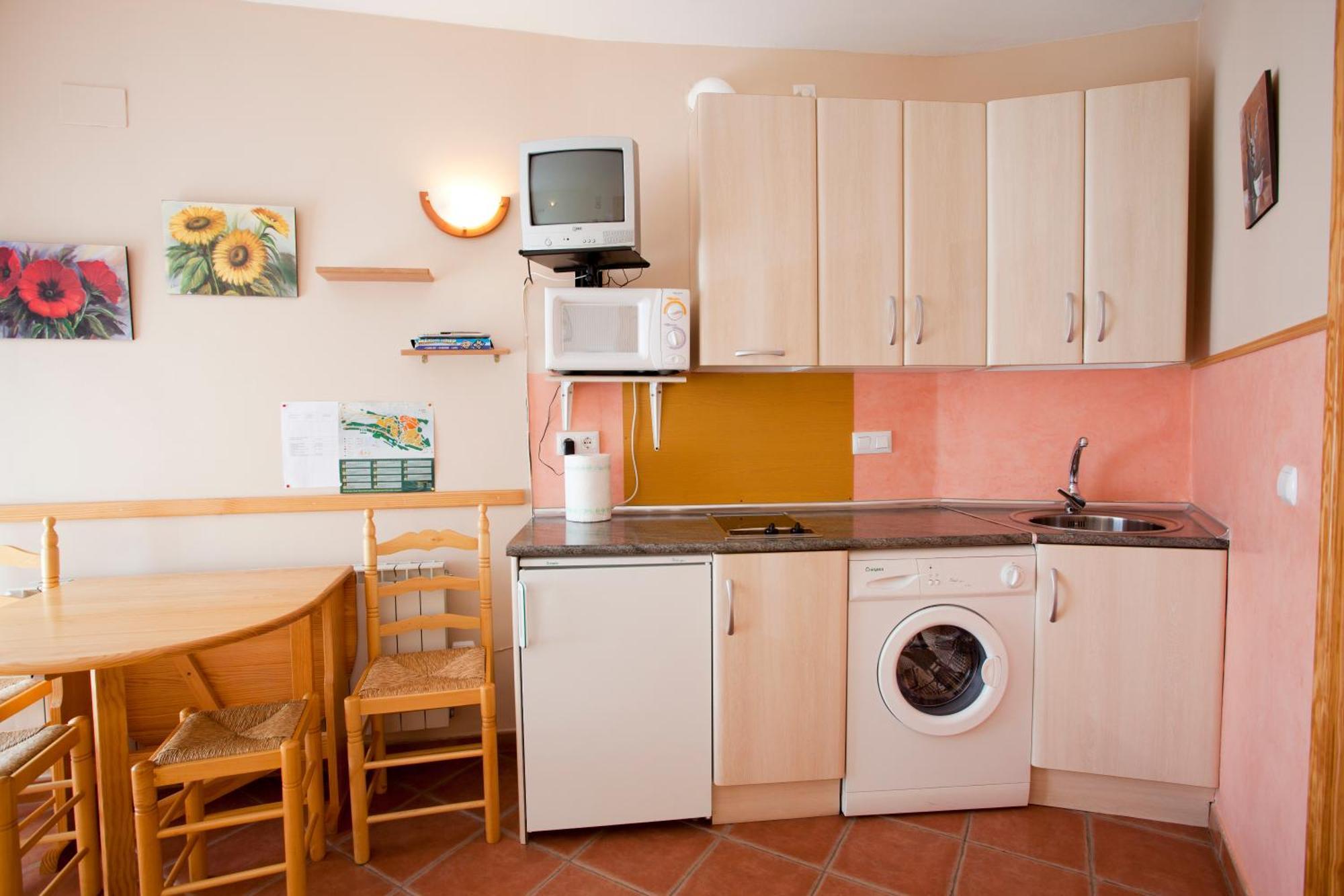 Apartamentos Rurales "La Fuentecilla" Banos De Montemayor Εξωτερικό φωτογραφία